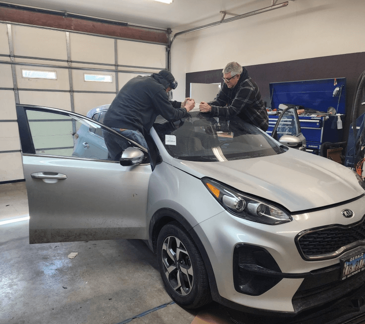 Vehicle-Windshield-Replacement